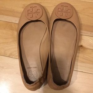Nude Tory Burch flats GUC size 6.5